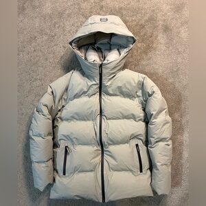 Aritzia The Super Puff 700 Down Fill Jacket Size 2XS Seamoss Green Full Zip Coat